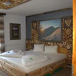 Alpin-sportiv Apartment